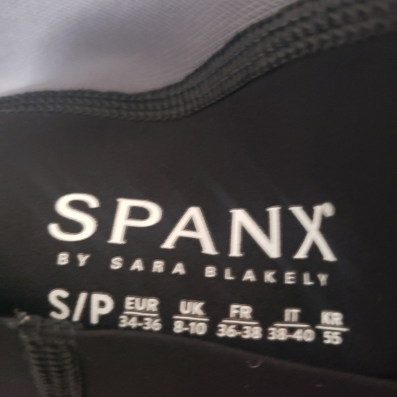 Spanx black legging - Picture 4 of 7